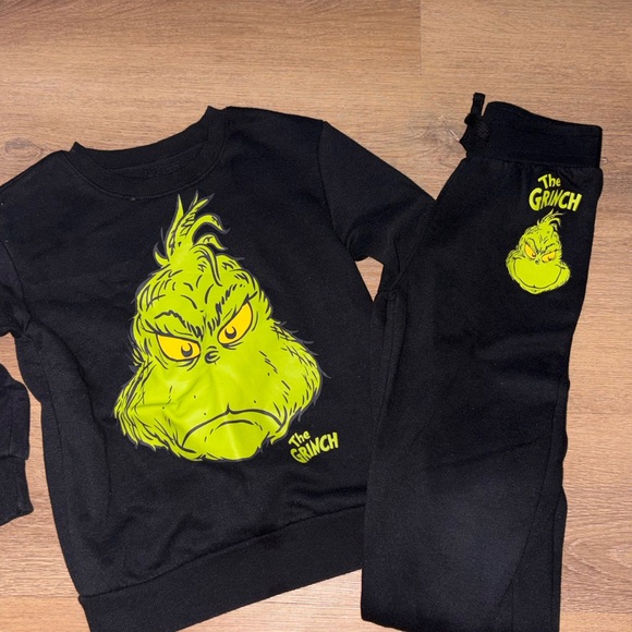 Dr. Seuss The Grinch Gray Sweatshirt - Picture 2 of 3